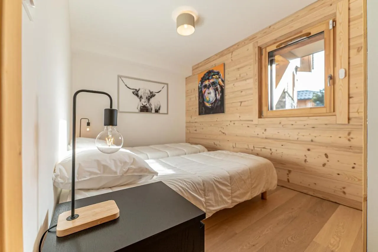 Nouveau ! Chalet Octopussy Avec Jacuzzi Et Sauna, 4 Chambres Pour 8 Personnes Les Gets