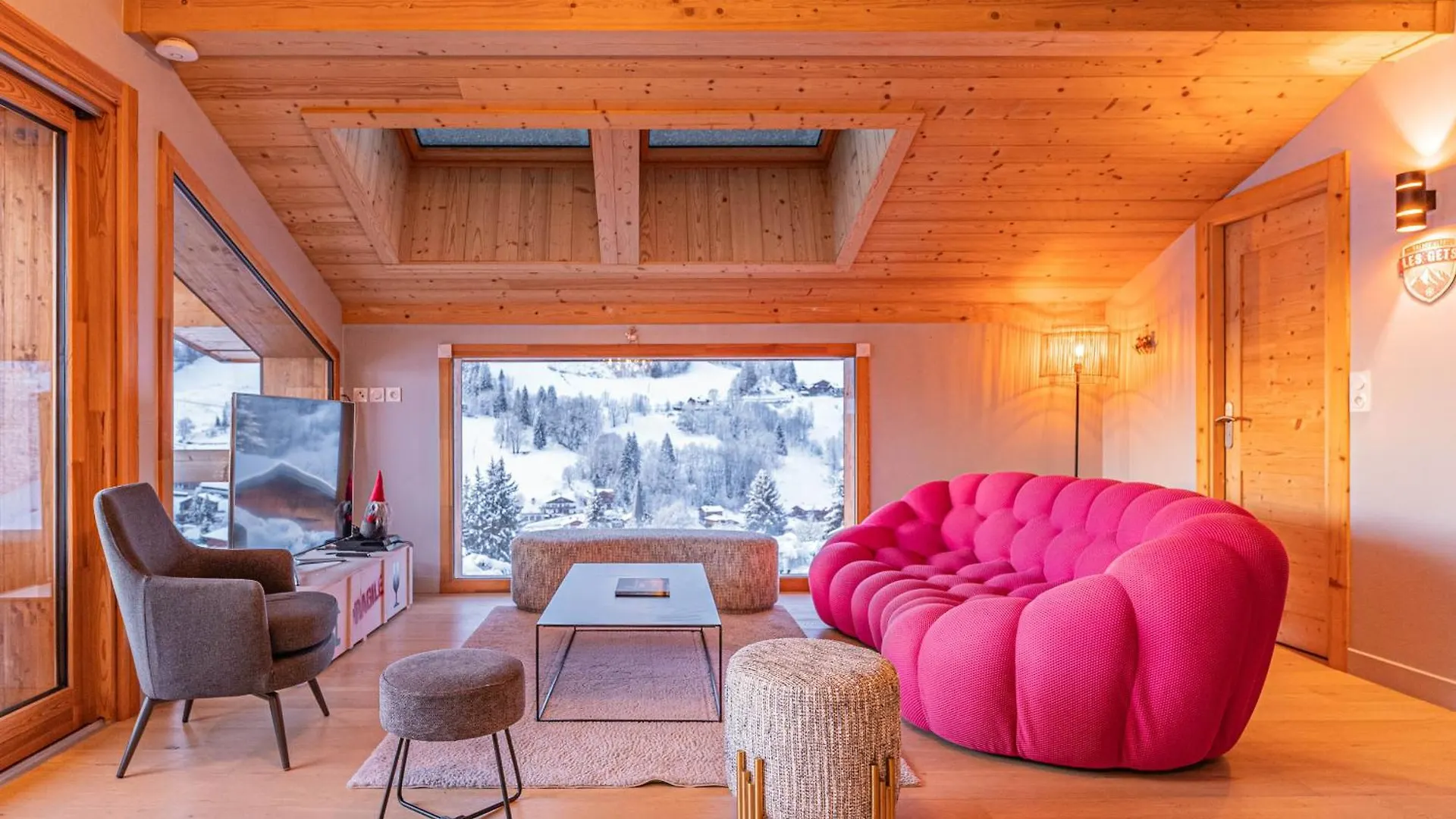 Nouveau ! Chalet Octopussy Avec Jacuzzi Et Sauna, 4 Chambres Pour 8 Personnes Les Gets 0*,  France
